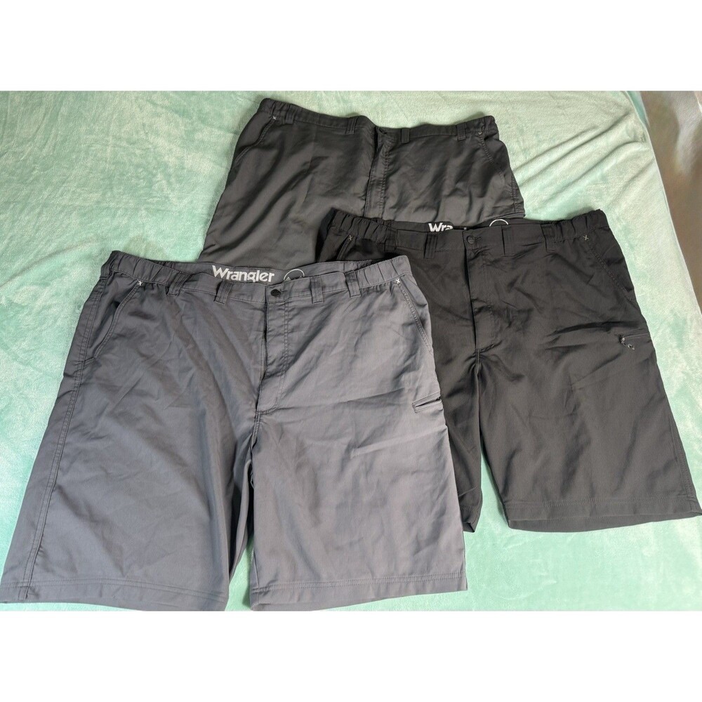 Wrangler Men's Casual Shorts Size 48 Black NW947BL Big Men’s Lot of 3 Chino